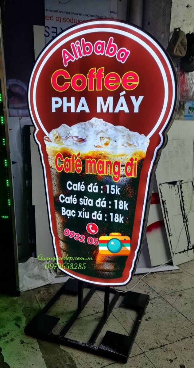 hộp đèn quán cafe